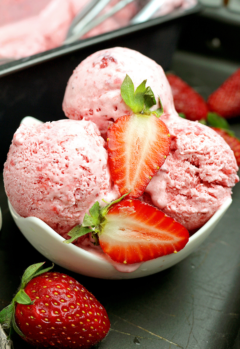 Easy Homemade Strawberry Ice Cream - Sweet Spicy Kitchen