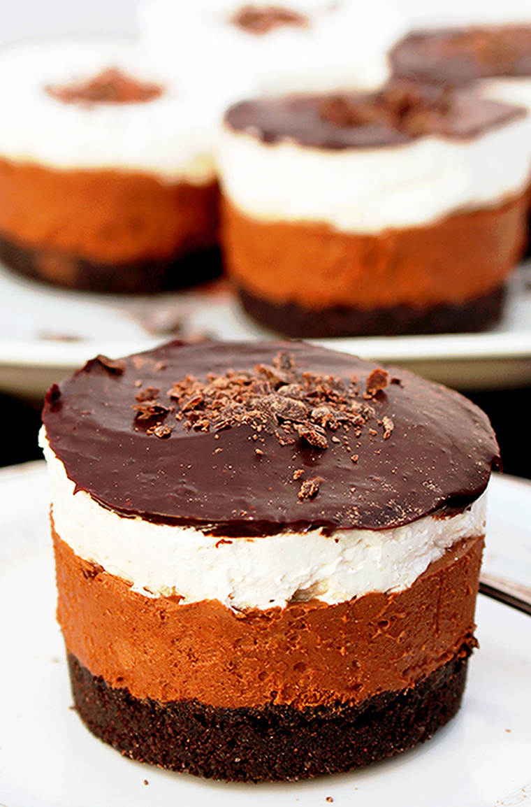  I‘m making my shopping list and planning to make a special no bake dessert, that is delicious and looks great – No Bake Layered Chocolate Mini Cheesecake.