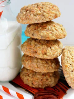 Yummy cookies, perfect for the start of the day, a snack or when you crave for something sweet – Carrot Oatmeal Cookies, so tasty and delicious ♥