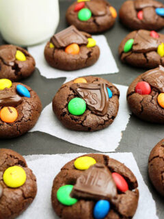 M&M’s Hershey’s Chocolate Cookies – super quick cookies for all chocolate, M&M and cookie fans.