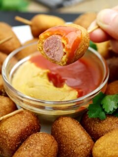 Here is our favorite recipe for Easy Corn Dog Bites. All football fans will really enjoy Super Bowl Sunday Party.
