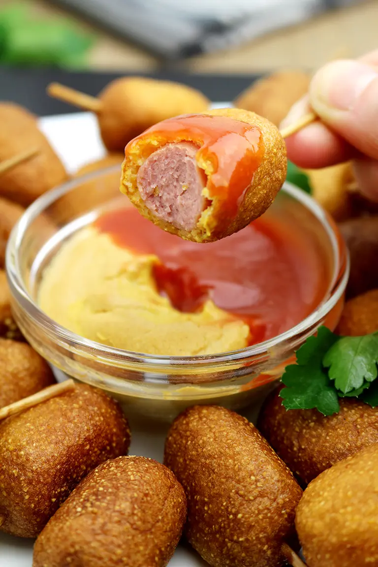 Here is our favorite recipe for Easy Corn Dog Bites. All football fans will really enjoy Super Bowl Sunday Party.