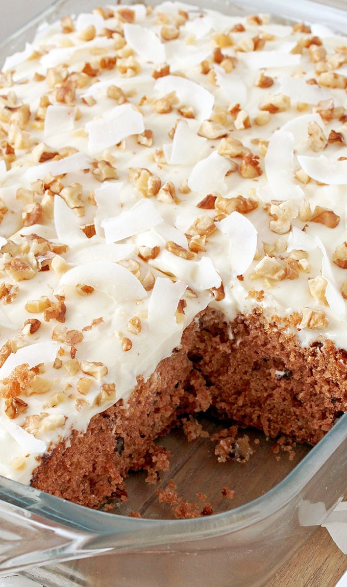 Preacher Cake – easy, super tasty cake with rich, tropical taste made of whipped cream, cheese frosting and topped with chopped walnuts and coconut chips. This harmony of flavors is made for true pleasure. Pineapple, coconut and walnut combination in this cake is perfect and gives it a special taste.