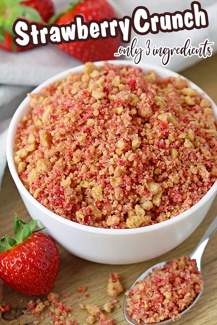 Homemade Strawberry Crunch – it takes only 3 ingredients and 15 minutes of your time to make this perfect crunchy topping for your favorite desserts. It is also called strawberry shortcake crumble. Add it to your yoghurt, sprinkle over ice – cream, pie, cheesecake, cupcake or your favorite cake and you can enjoy its incredibly crunchy taste. 